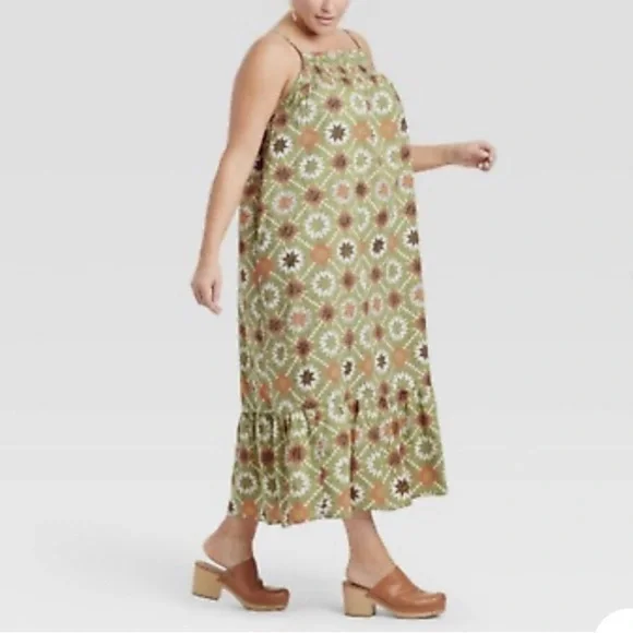 Universal Thread Women's Plus Size Quilted Sleeveless Tiered Dress- Green - Picture 14 of 15